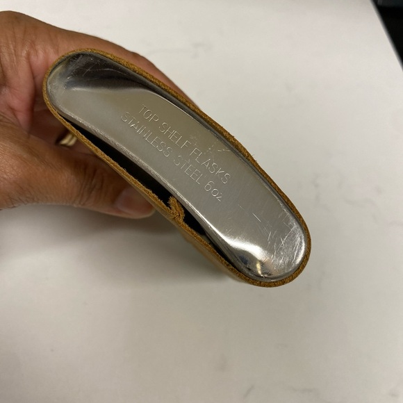 Top Shelf Stainless Steel Leather Covered Flasks 6 oz. - Picture 13 of 15